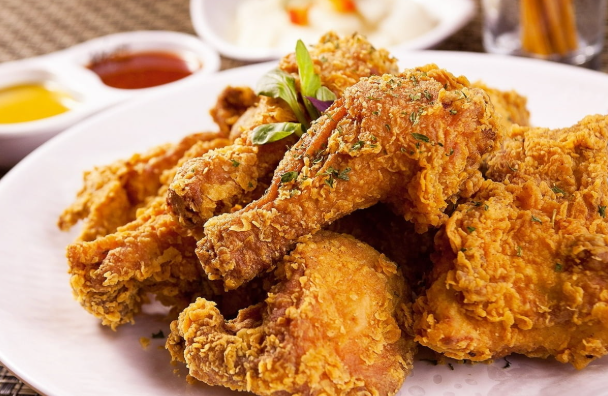 치킨값 인상 멈춘 이유 3가지, BBQ 가격 동결 결정의 속사정 정리
